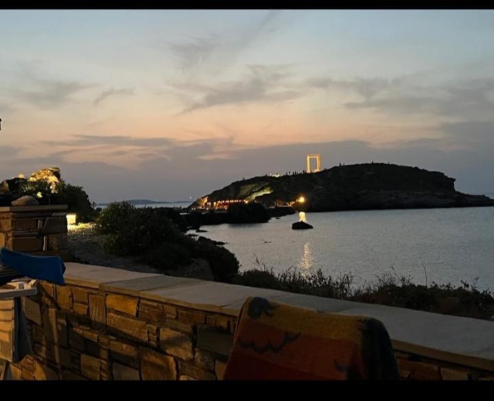 شقة Albatross Seafront House Naxos City المظهر الخارجي الصورة